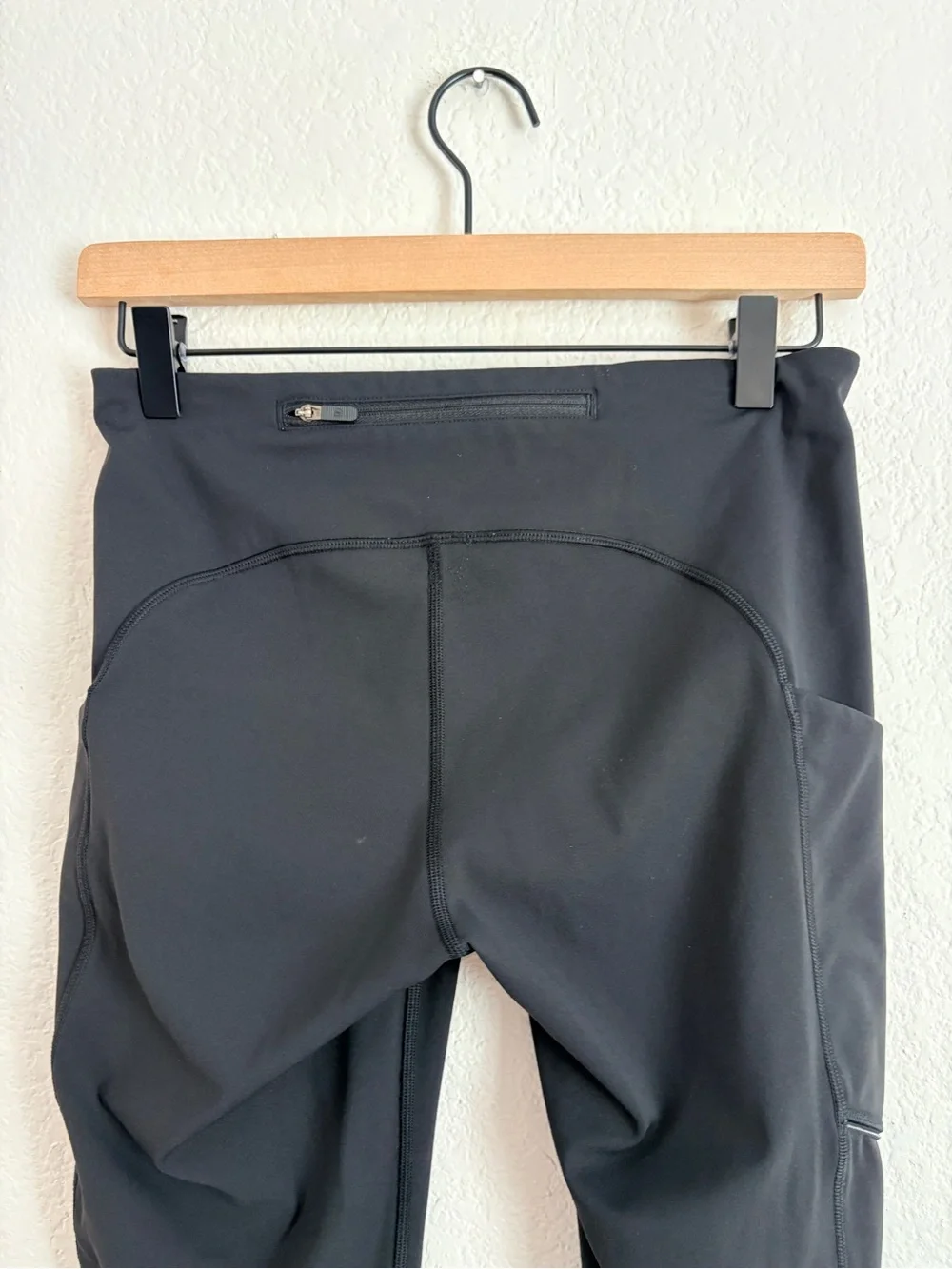Lululemon Speed Up Tight Leggings in Black